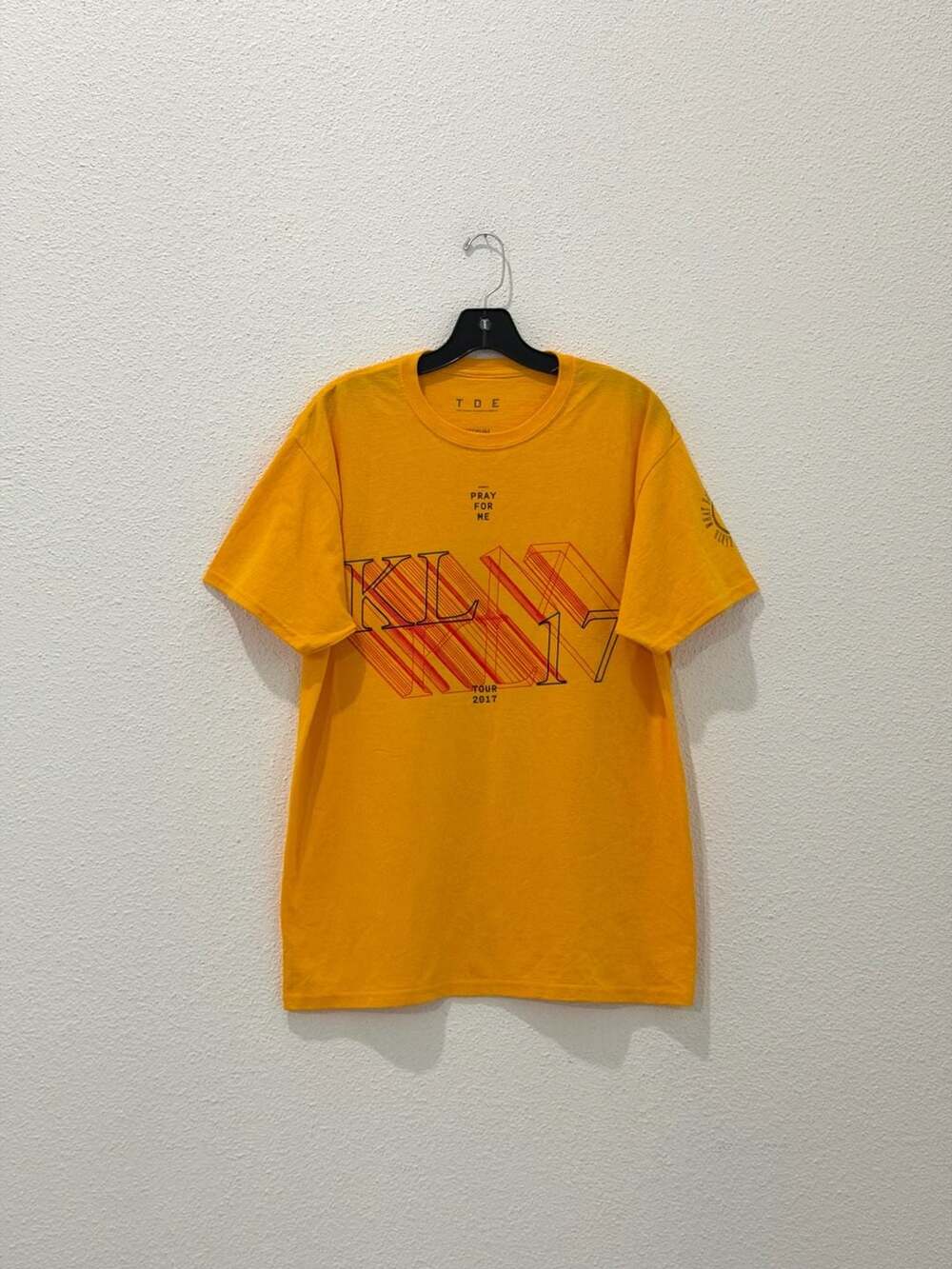 Kendrick Lamar TDE 'DAMN.' 2017 Tour Yellow Graphic T-Shirt Medium
